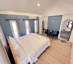 Номер Deluxe с частичным видом на море в PAN Beachfront Resort Krabi