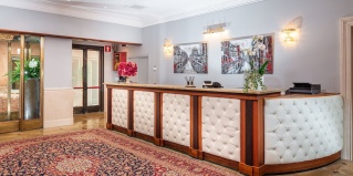 Рива-дельи-Скьявони: Отель All Angelo Art Hotel