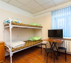 Койко-место в мужском номере на 8 человек в Клевер