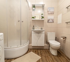Апартаменты улучшенные Октябрьская 181/2 в Gallery Apartments (Гэлари Апартментс)