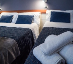 Трёхместный номер Standard в Hotel Melita