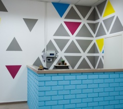 Кровать в общем 6-местном номере для мужчин и женщин в Рокет