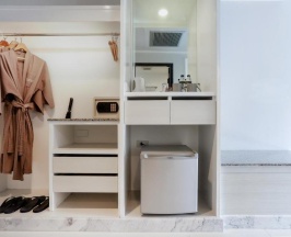 Двухместный номер Deluxe Terrace с видом на бассейн 2 отдельные кровати в Thavorn Palm Beach Resort Phuket