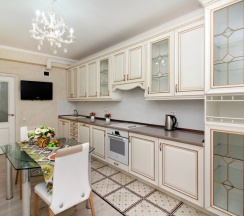 Двухместные апартаменты Comfort с 3 комнатами с балконом двуспальная кровать в Квартирное бюро