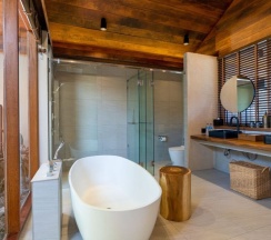 Вилла с бассейном Grand рядом с пляжем в Irene Pool Villa Resort, Koh Lipe