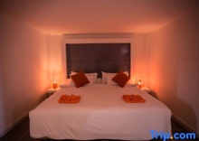 Номер Deluxe в The Original Orange Rooms