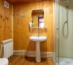 Семейный домик №5 в Allure Lodge