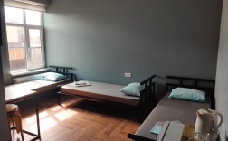 Трёхместный номер (с односпальными кроватями) в Анапа loft inn