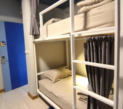 Четырёхместный номер Standard в The Moon Hostel Hua Hin