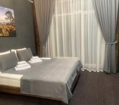 Апартаменты в ГЛК Солнечная Долина на 5 чел в Apartments in Sunny Valley