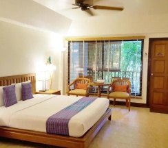 Номер семейный Deluxe с 2 комнатами в Birds and Bees Resort