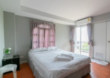 Номер Standard с балконом в Resortel Lat Phrao 91