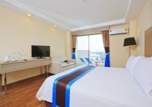 Двухместный номер Deluxe двуспальная кровать в Blue Wave Hotel Hua Hin