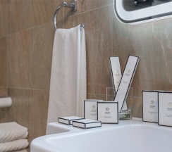 Стандарт с двумя односпальными кроватями в Marins Grand Hotel Астрахань