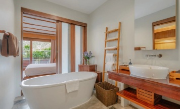 Двухместный номер Pool Access Deluxe с балконом двуспальная кровать в Отель Metadee Concept Hotel