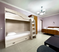 Семейный с балконом в Три богатыря by Viva Hotels Group