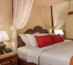 Двухместный номер Standard c 1 комнатой двуспальная кровать в Angkor Palace Resort & Spa