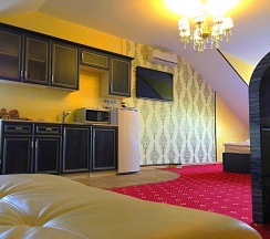 Номер люкс в Paradise Inn Hotel&SPA