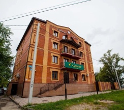 Смешанный номер с шестью кроватями и общей ванной в Сириус