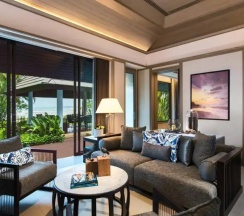 Вилла Larger с 2 комнатами oceanfront в Phuket Marriott Resort And Spa, Nai Yang Beach