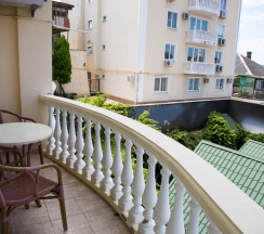 FAMILY 2-х комнатный номер с балконом в Вилла Бавария