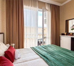 Двухкомнатный люкс в Милана