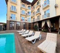 Семейный номер (2x-комнатный 3x-местный номер) в Марко Поло