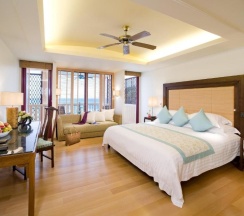 Двухместный номер Deluxe двуспальная кровать в Отель Centara Grand Beach Resort Phuket