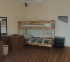 Кровать в общем номере (женский номер) (общая ванная комната) в В городе N
