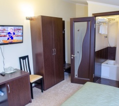 Двухместный номер Standard с балконом двуспальная кровать в Топаз