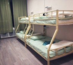Кровать в общем номере в Nice