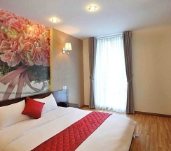 Двухместный номер Deluxe двуспальная кровать в The Carnation Hotel Da Nang