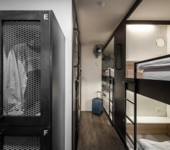 Кровать в общем номере (женский номер) в Kitez Hotel & Bunkz - Hostel