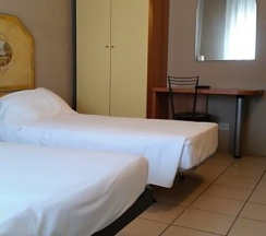 Трёхместный номер Standard в Hotel Ariston