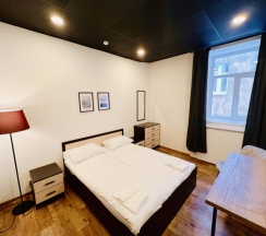 ДВУХМЕСТНЫЙ НОМЕР с общей ванной комнатой в Proloft city hostel&rooms