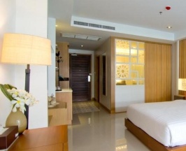 Двухместный номер Deluxe с частичным видом на море 2 отдельные кровати в Welcome World Beachfront Resort