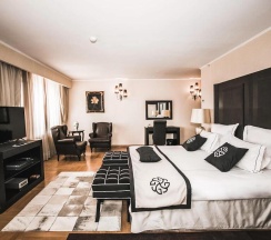 Двухместный люкс Vice-Presidential двуспальная кровать в Hotel Marinela Sofia