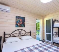 Домик в лесу в Villa la vita