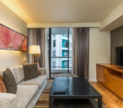 Двухместный номер Deluxe c 1 комнатой с балконом (двуспальная кровать) в Chatrium Sathon Bangkok