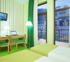 Двухместный номер Стандарт с видом на реку 2 отдельные кровати в Tulip Inn Rosa Khutor