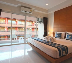 Четырёхместный номер Deluxe в Good Nice Hotel Patong
