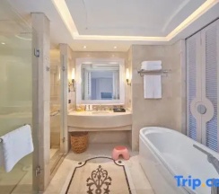 Двухместный семейный номер Standard (двуспальная кровать) в Tangla Hotel Sanya