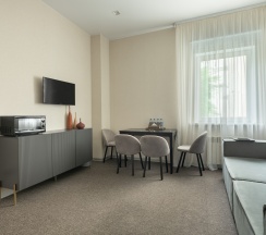 FAMILY ROOM (Фэмили Рум) в Breezko hotel