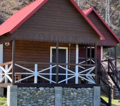 Трехместный домик в Пригорье Аюла