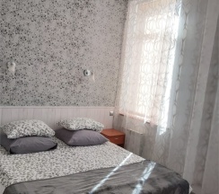 Трехместный номер комфорт с удобствами в Никита