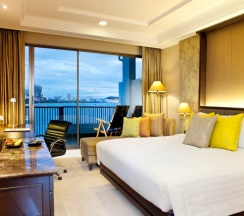 Двухместный клубный номер двуспальная кровать в Dusit Thani Pattaya