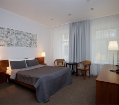 Двухместный номер с одной большой кроватью в Шале де Прованс