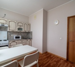 Стандартная квартира ул. 8 Марта 190 с духовкой в Rooms-Eкб