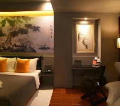 Трёхместный номер Executive в Sino House Phuket Hotel