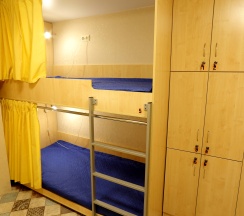 Многоместный женский номер Пчелка в Sota House